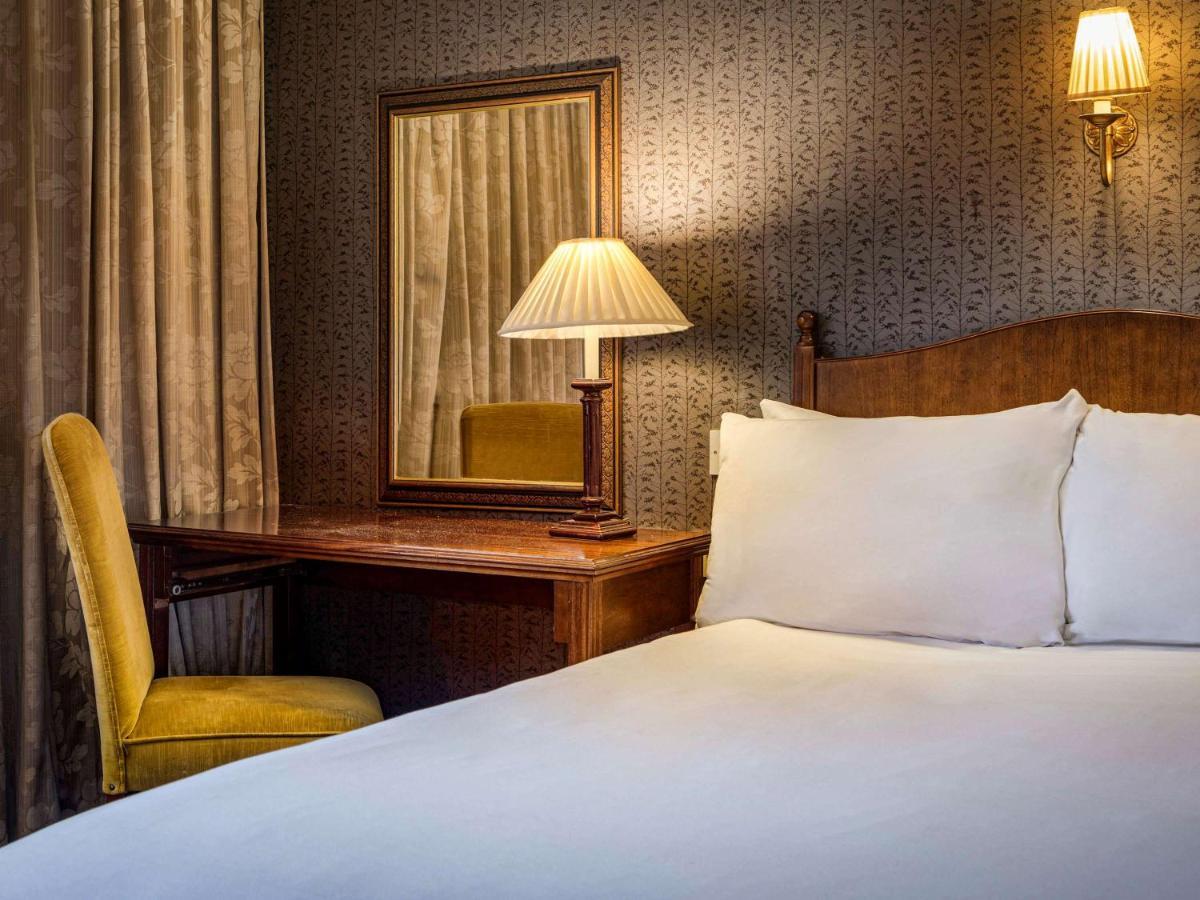 Winchester Wessex Hotel By Sunday Экстерьер фото