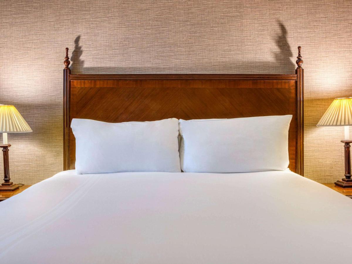Winchester Wessex Hotel By Sunday Экстерьер фото