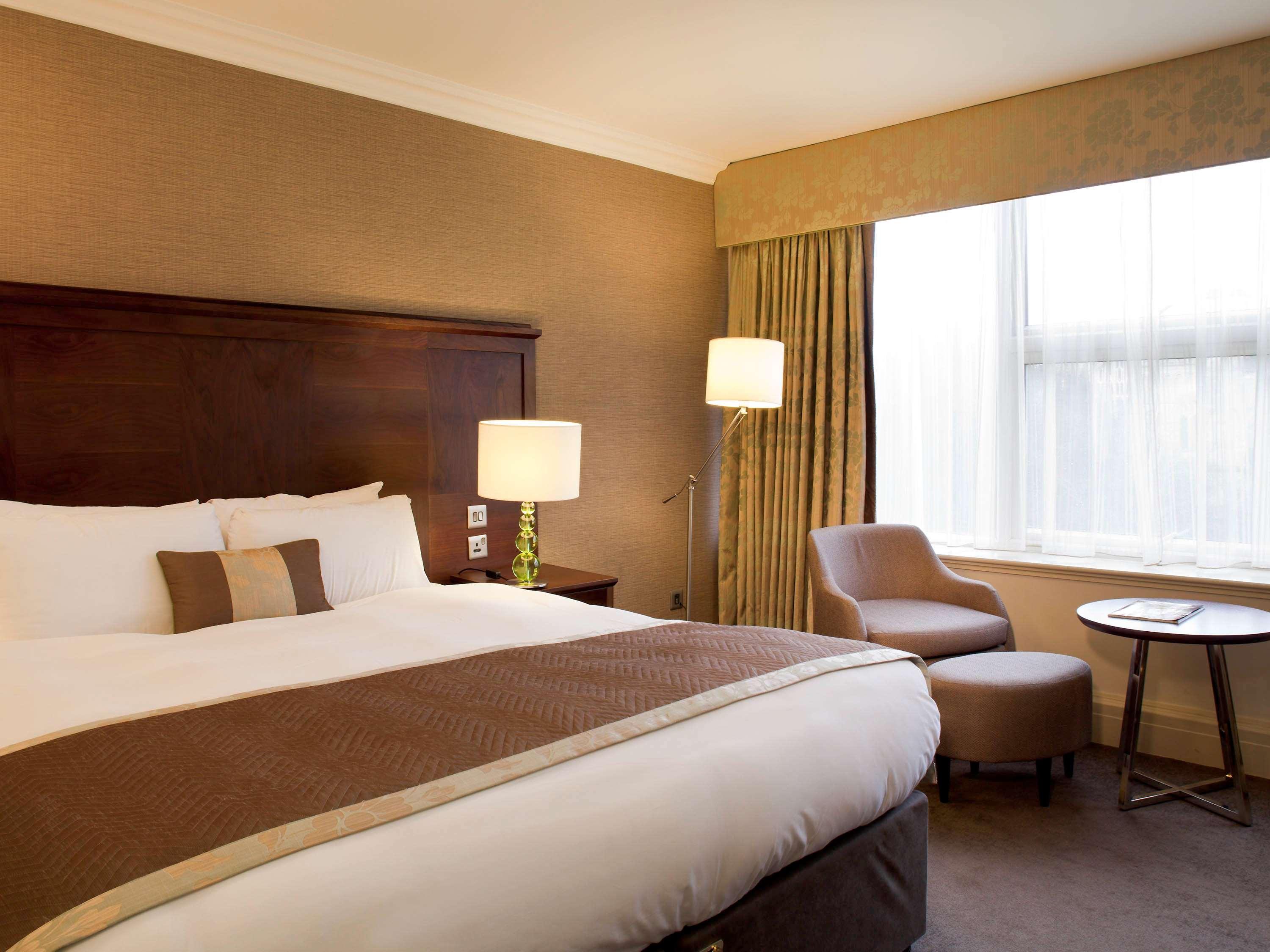 Winchester Wessex Hotel By Sunday Экстерьер фото