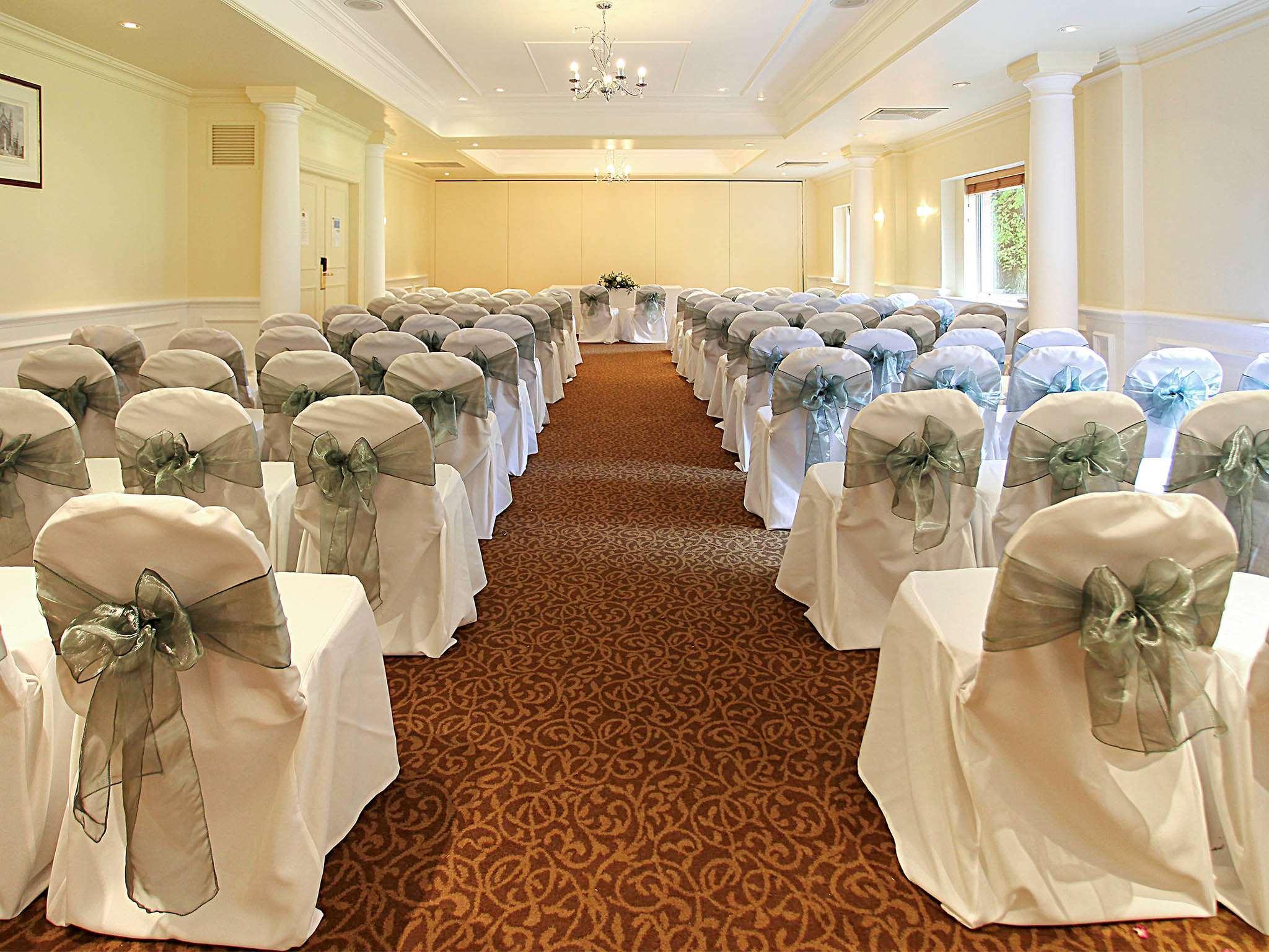 Winchester Wessex Hotel By Sunday Экстерьер фото