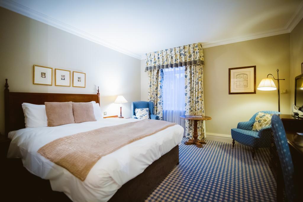 Winchester Wessex Hotel By Sunday Экстерьер фото